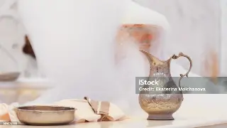 武汉打工人血泪史：一次“泰式马杀鸡”后的原地复活记！