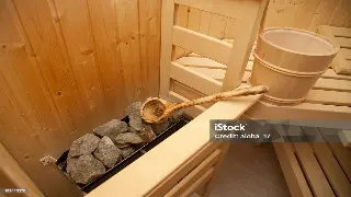 桑拿房里的“秘密武器”：深度解析武汉桑拿新趋势！ poster