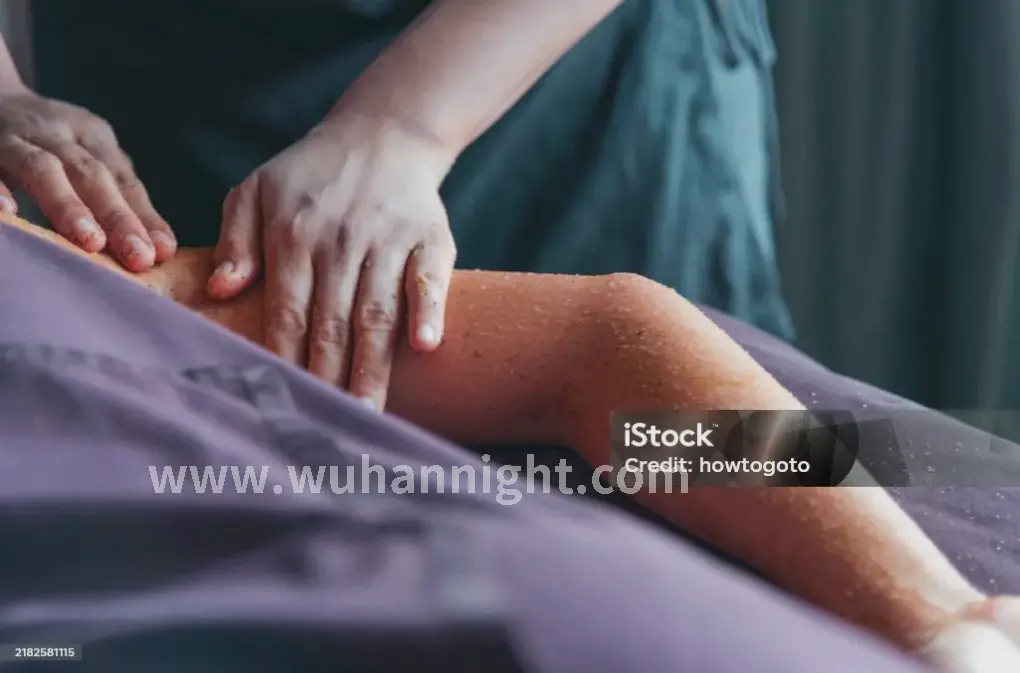 宽敞舒适的按摩房间