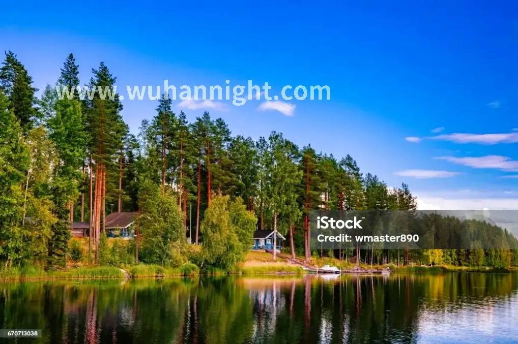 使用按摩球放松肩部